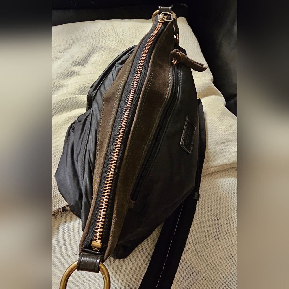 Coach Black Nylon & Suede Crossbody Style CO6J-10098 EUC - Picture 8 of 16